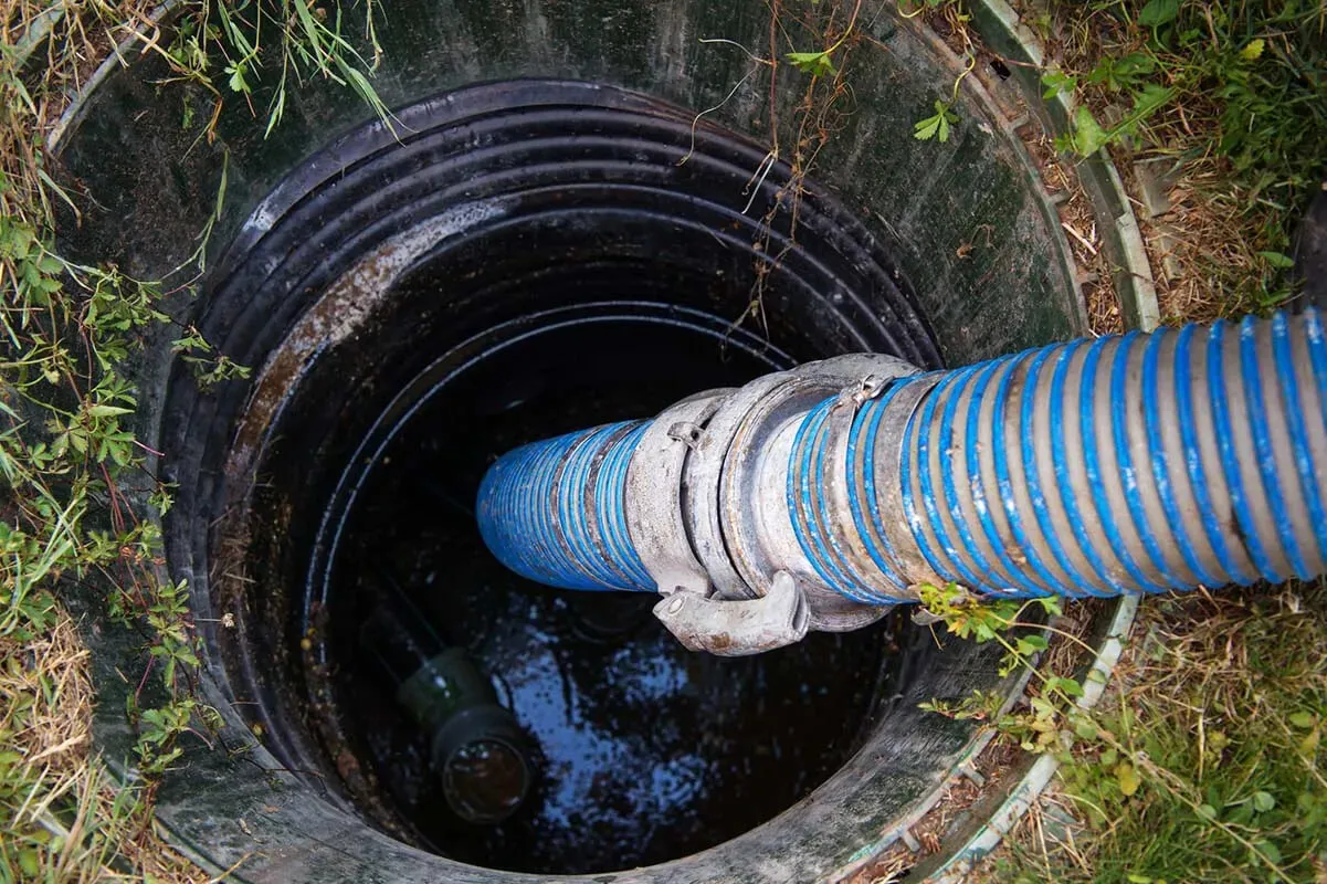 Via delle Forze Armate tratto iniziale