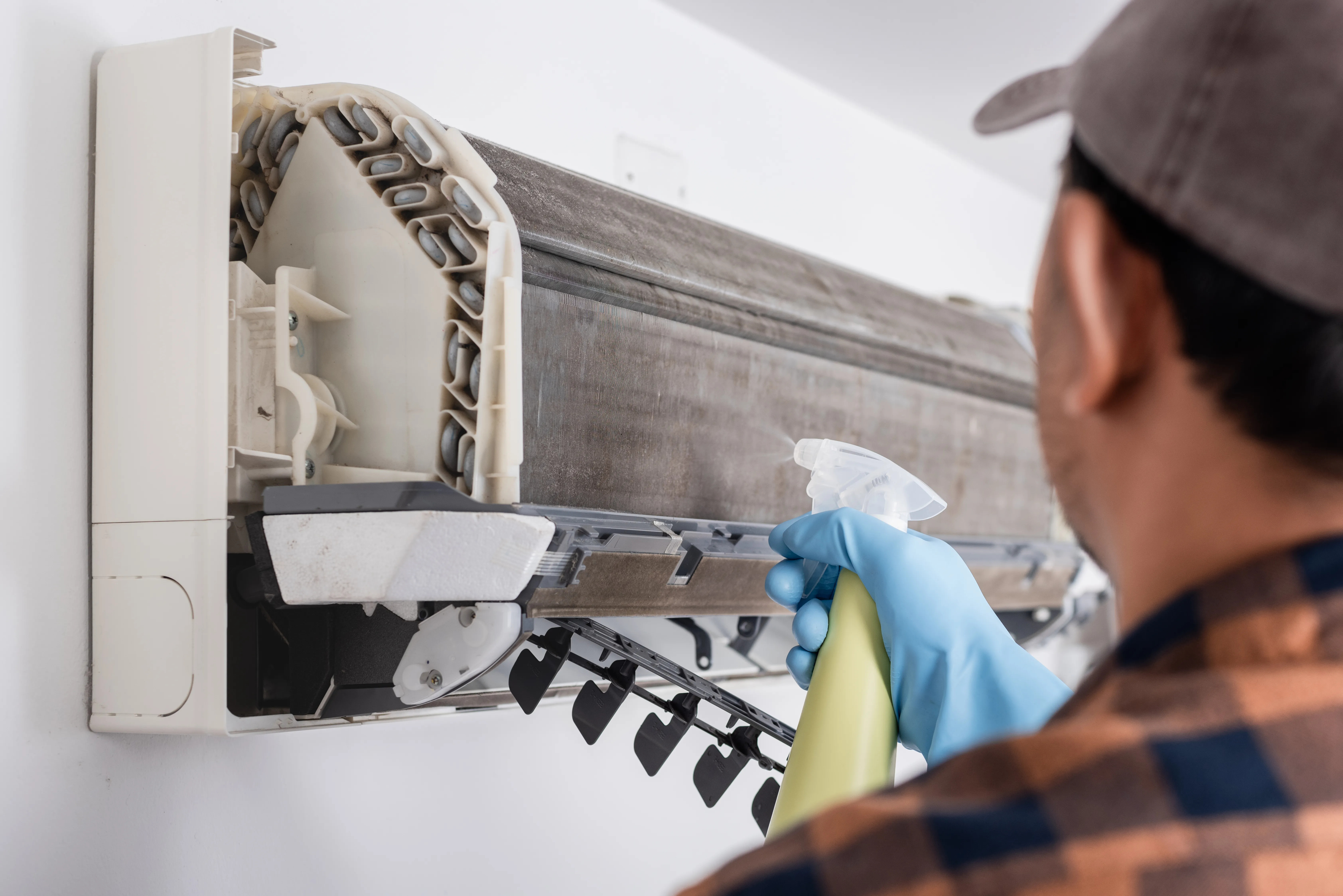 ❄️ Condizionatore Non Raffredda (Ricarica Gas)